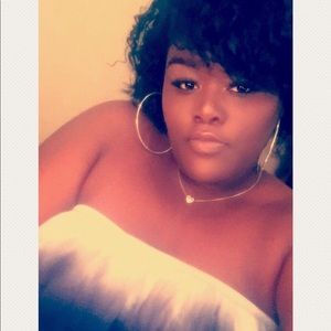 Meet your Posher, Arielle